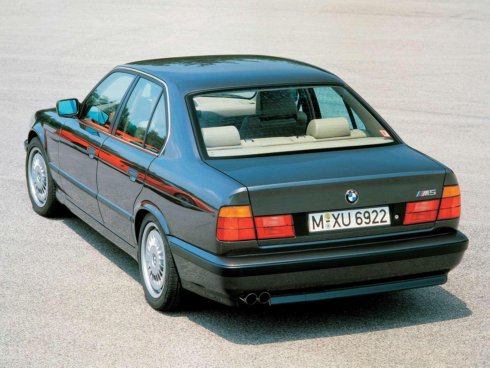 E34